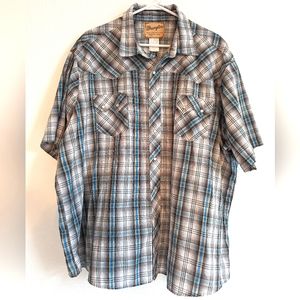 Wrangler short sleeved blue plaid pearl snap shirt size 3XL